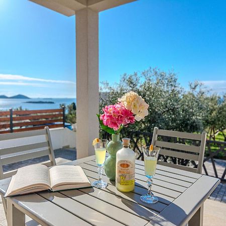 Holiday Home Lucy Pakoštane Εξωτερικό φωτογραφία