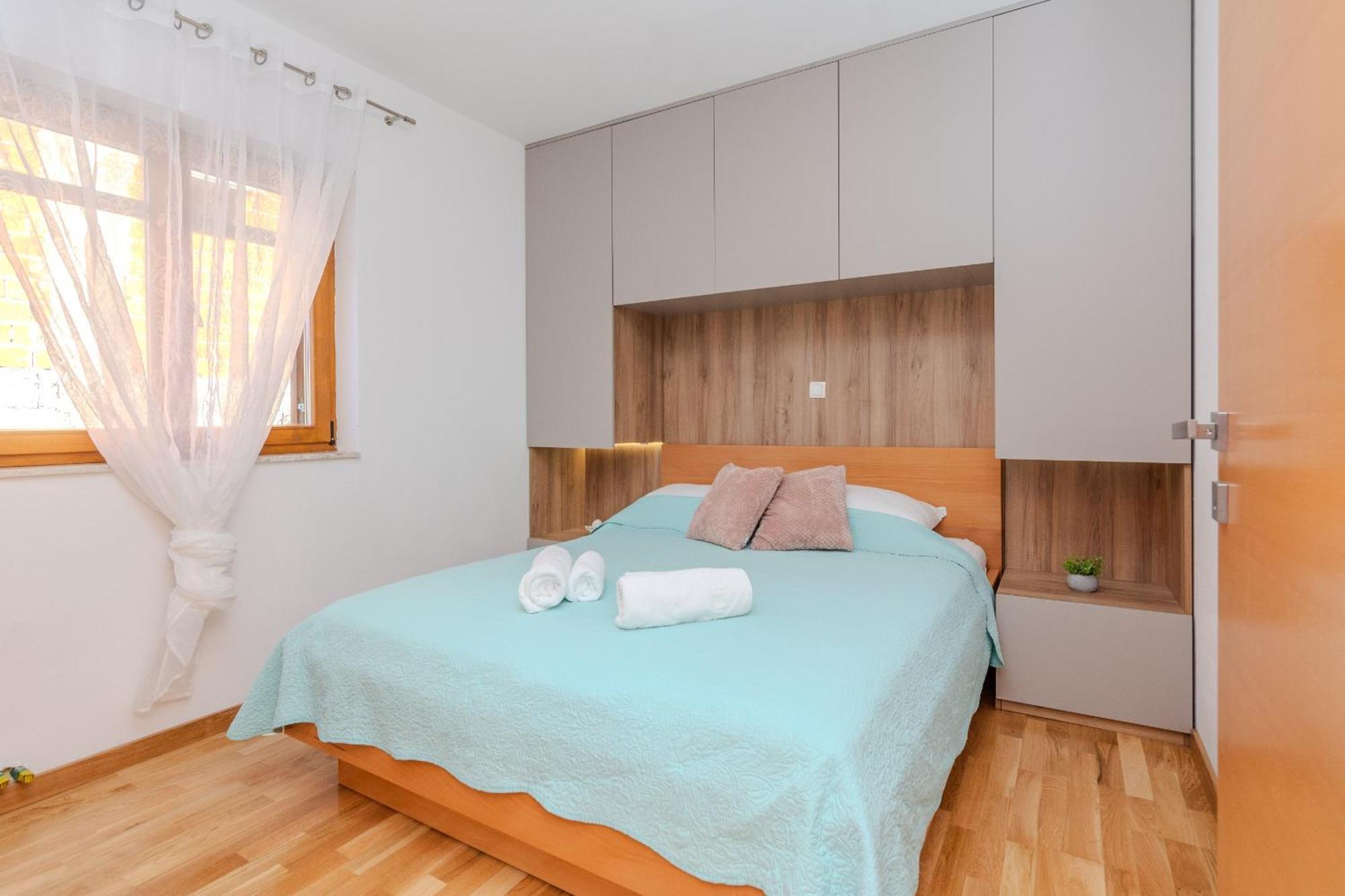 Holiday Home Lucy Pakoštane Εξωτερικό φωτογραφία
