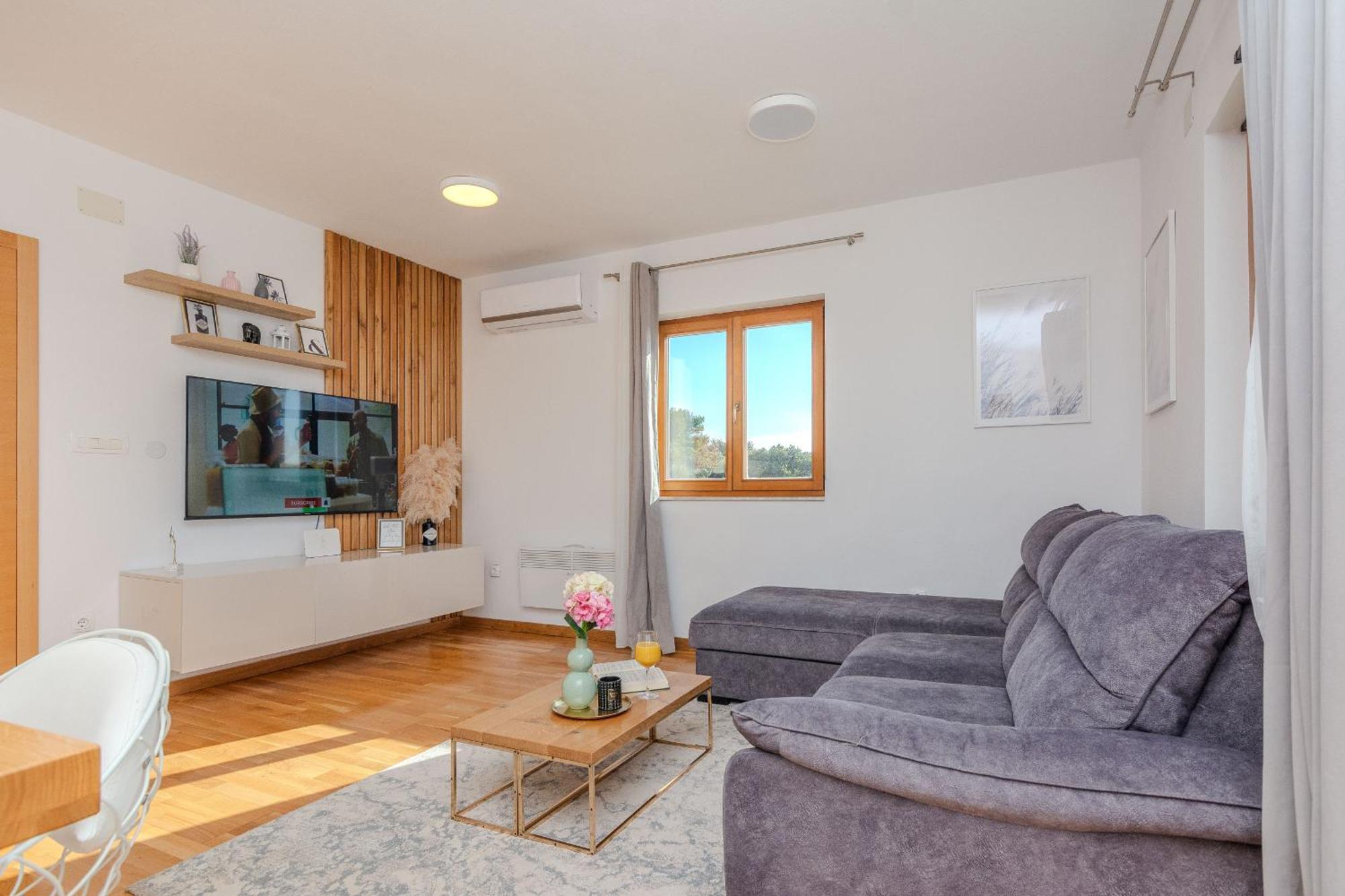 Holiday Home Lucy Pakoštane Εξωτερικό φωτογραφία