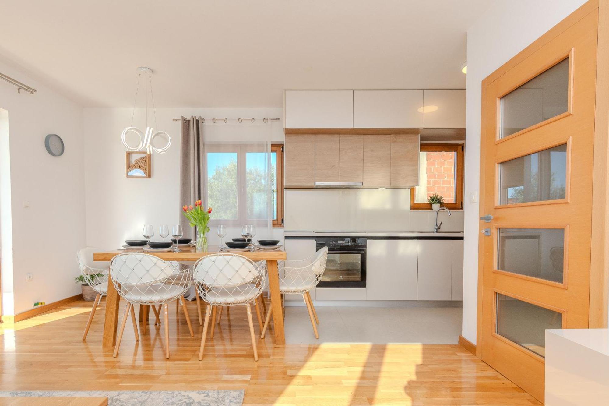 Holiday Home Lucy Pakoštane Εξωτερικό φωτογραφία