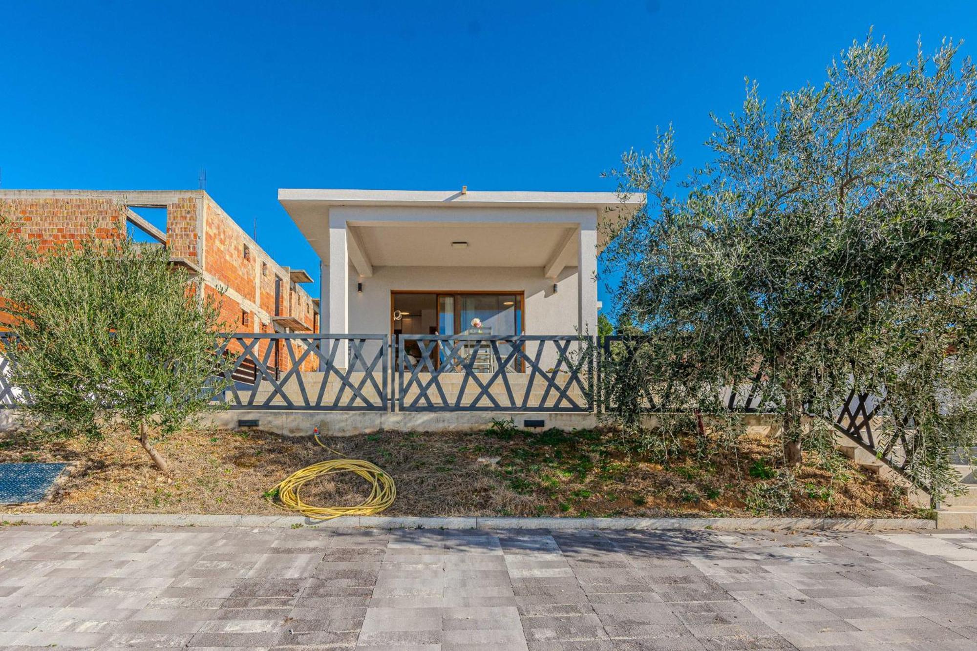 Holiday Home Lucy Pakoštane Εξωτερικό φωτογραφία